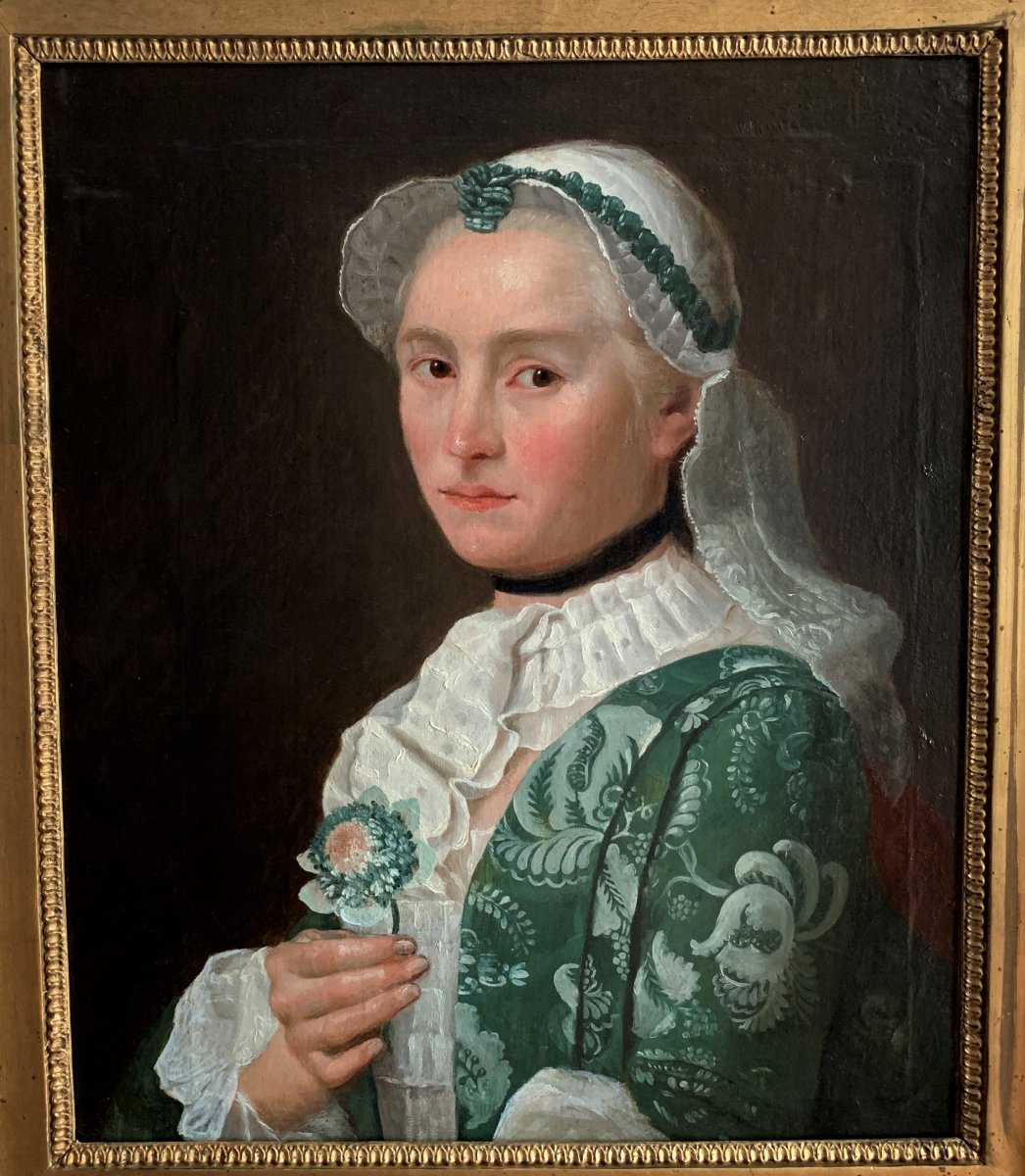 Portrait de femme aristocrate à la fleur, époque Louis XV-photo-3