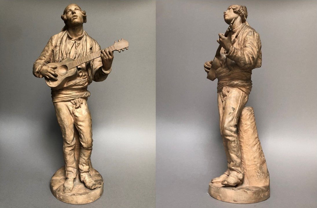 SÈVRES : Sculpture en terre cuite, jeune homme à la guitare, signé V. OMS-photo-6
