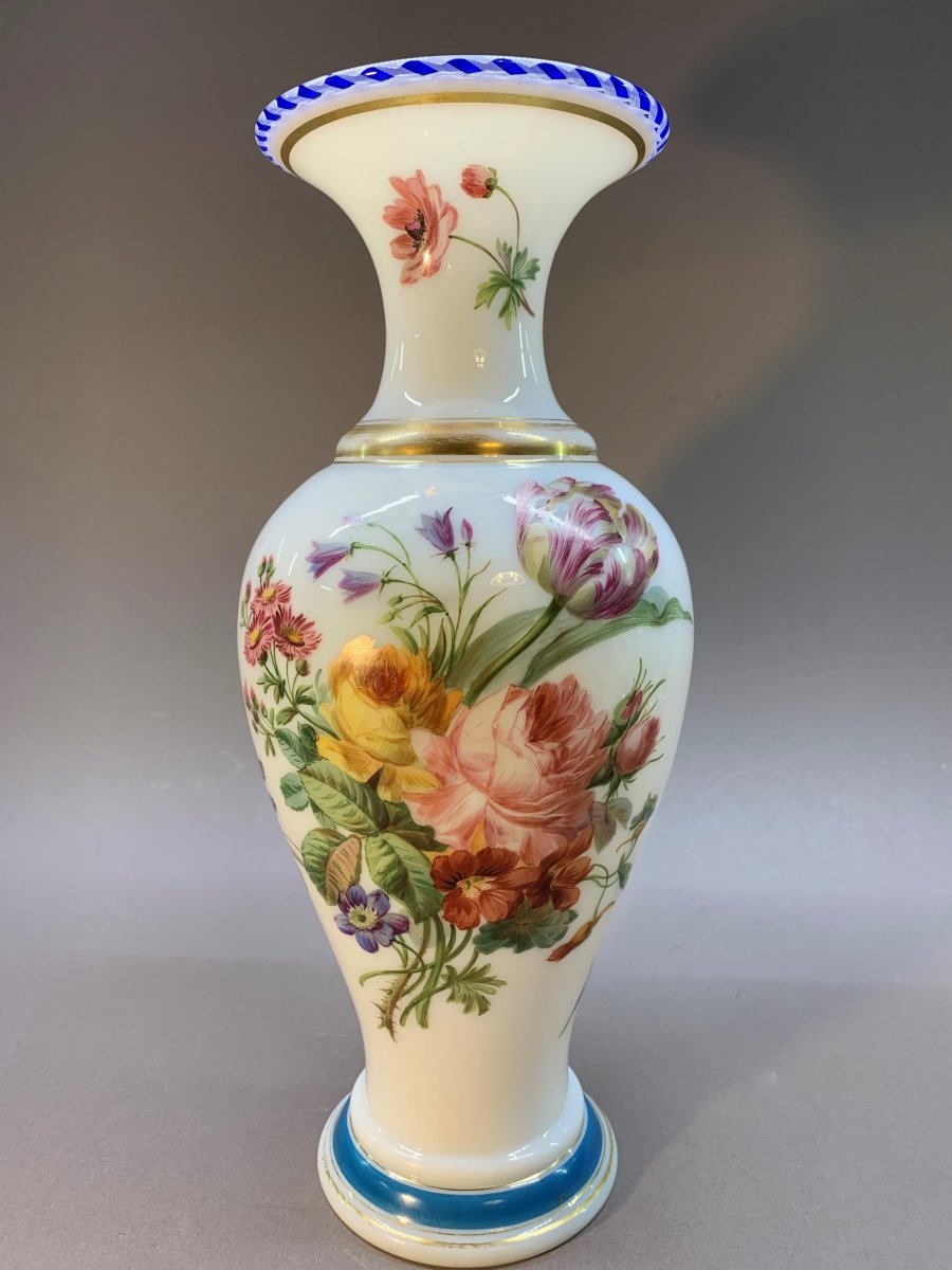 Baccarat:  Lovely Large Opaline Vase With Floral Decoration, By Jean-françois Robert-photo-3