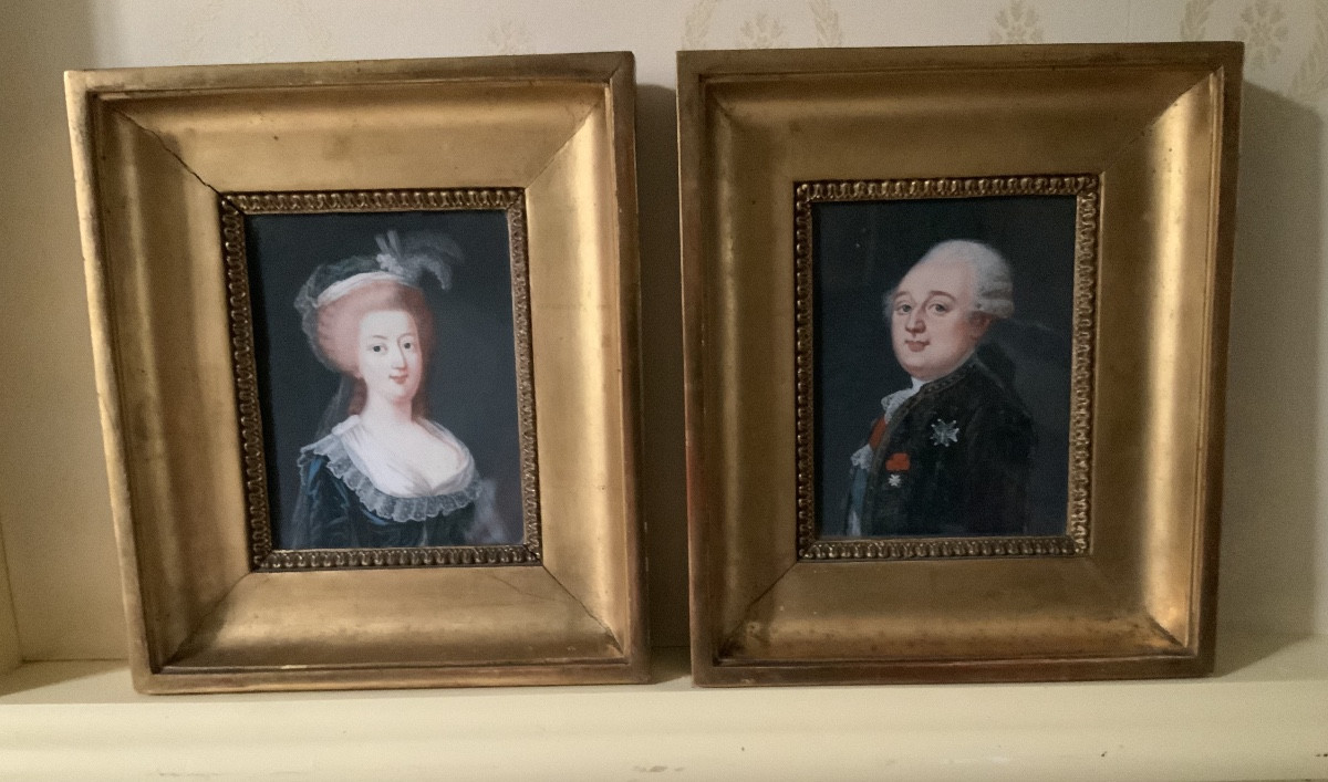 Portraits Of Louis XVI And Marie Antoinette, A Pair Of Late 18th-century Gouache Paintings -photo-2
