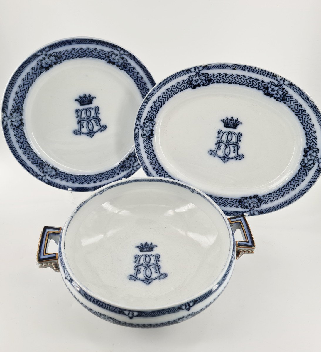 Table Service In English Earthenware, Late 19th Century, Bb Monogram Under Marquis Crown -photo-4