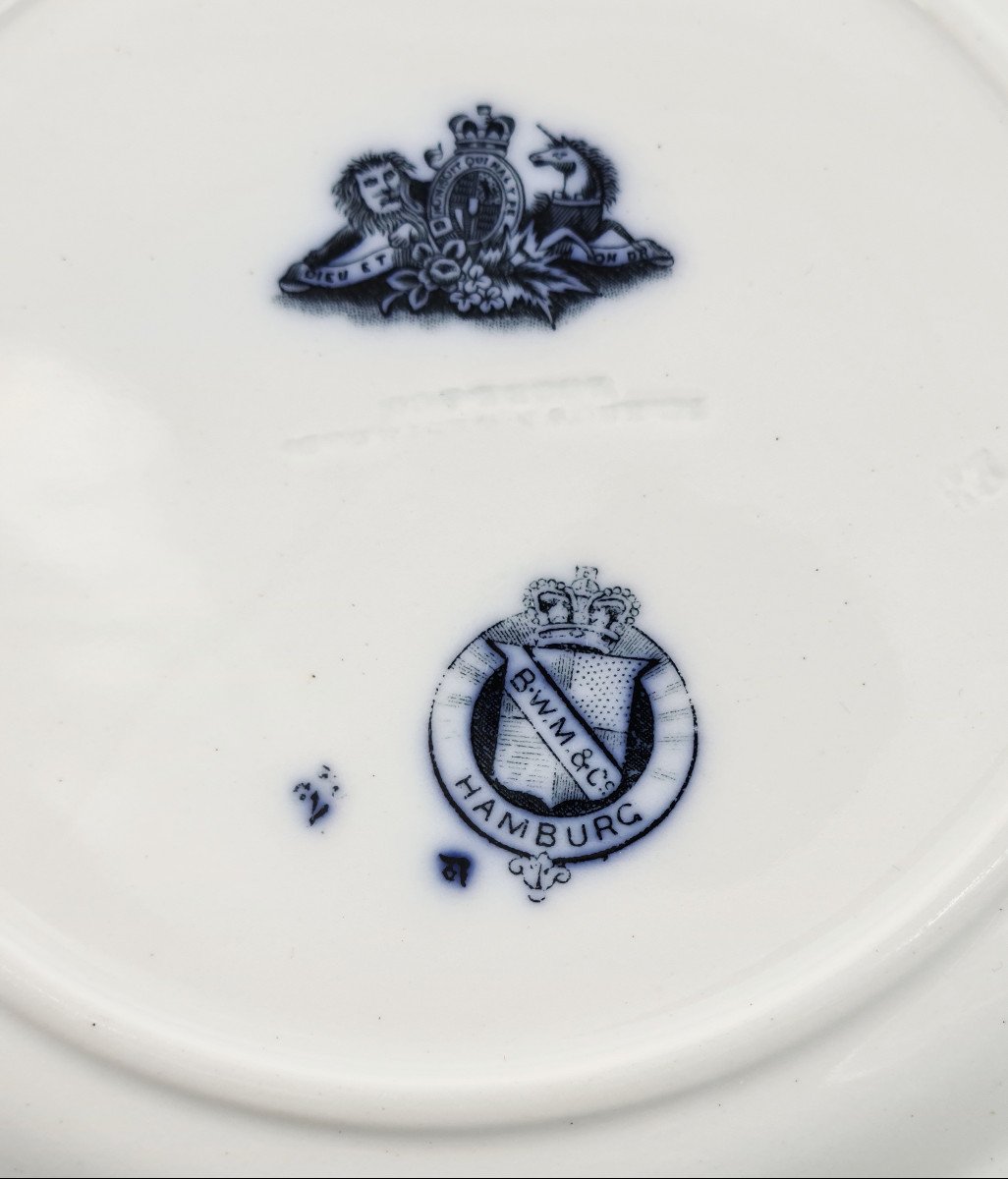Table Service In English Earthenware, Late 19th Century, Bb Monogram Under Marquis Crown -photo-6