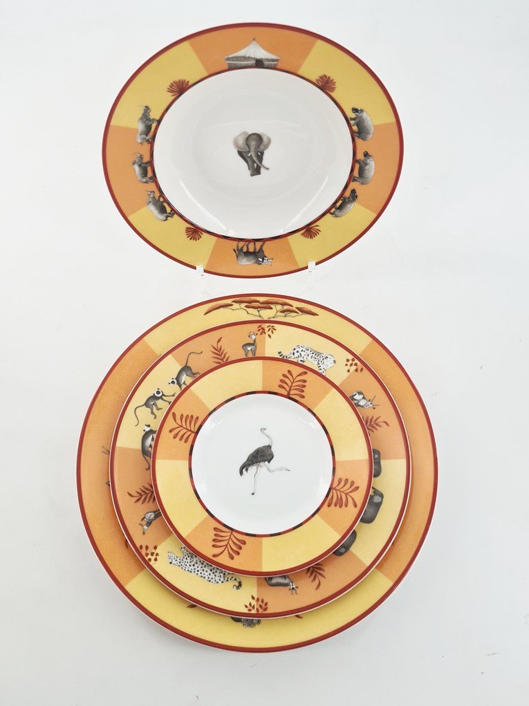 Very Rare Part Of Hermès Porcelain Table Service Model Africa, 91 Pieces -photo-2