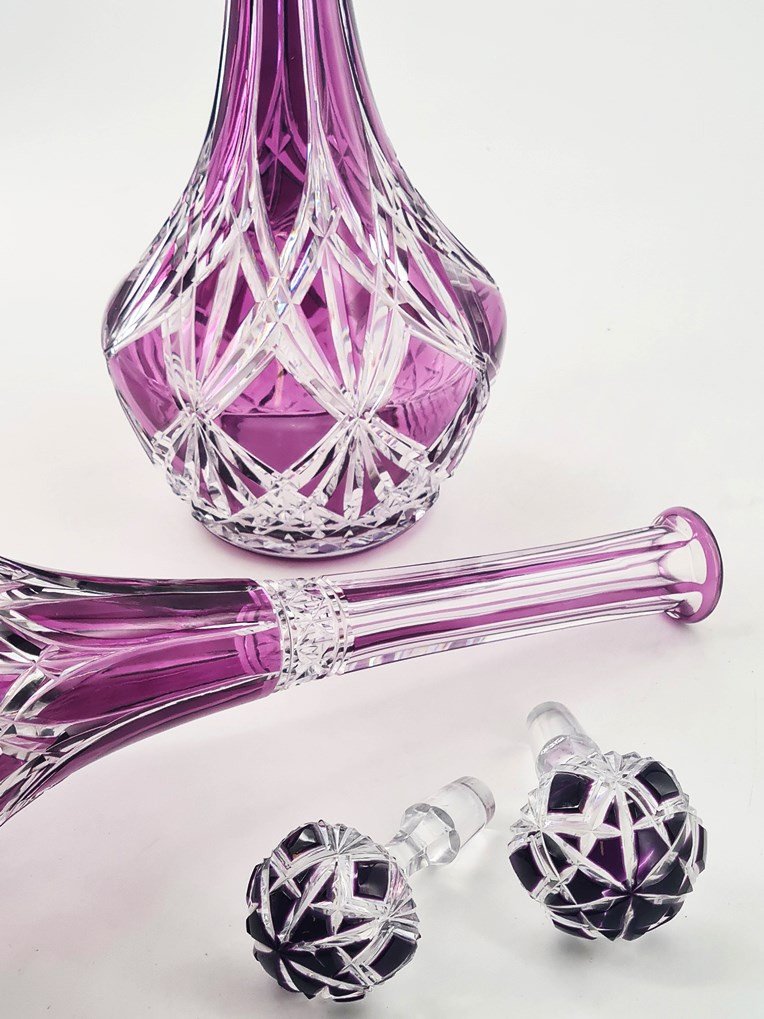 Set Consisting Of 12 Wine Glasses And 2 Amethyst Lined Carafes In Baccarat Crystal, Debu-photo-6