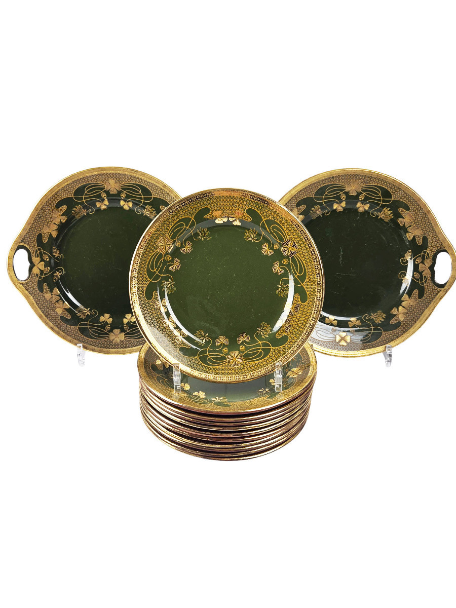 Sarreguemines Glazed Stoneware Dessert Service, Art Nouveau Period, 13 Pieces.