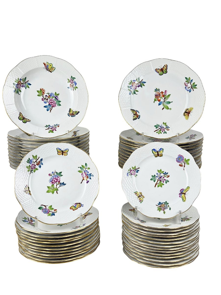 Herend Porcelain Dinner Service, Queen Viktoria Pattern, 62 Pieces.-photo-3