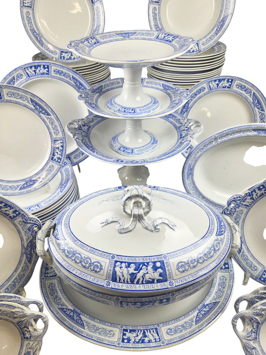 Service de table en faïence de Wedgwood, modèle Pompéi, 62 pièces, XIXème.-photo-2