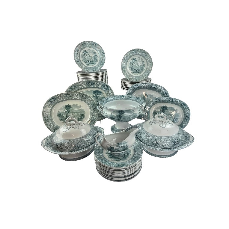 Service de table en faïence anglaise vert menthe, fin XIX ème, Cork , Edge and Malkin, 56 P.