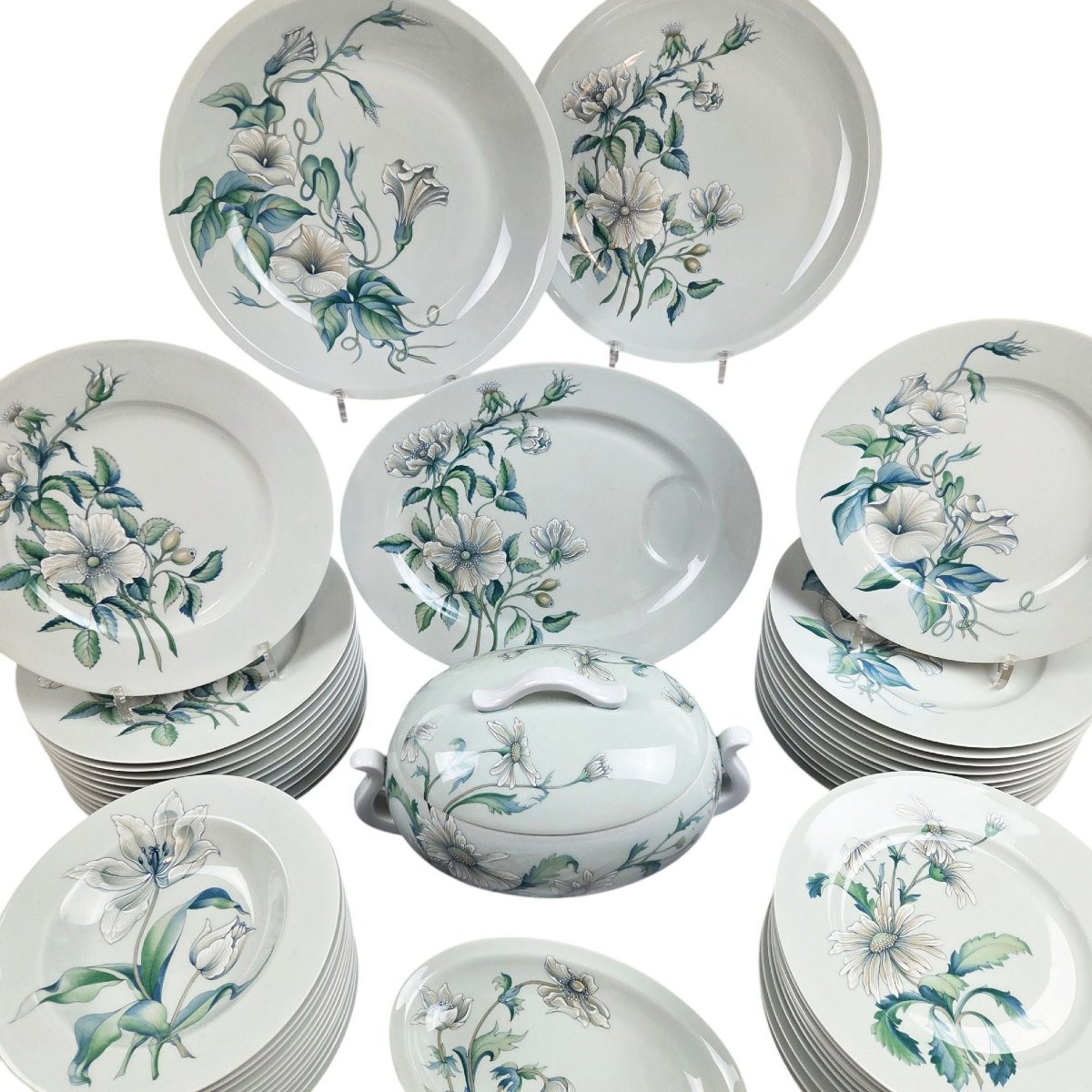 Celadon Porcelain Dinner Service, Haviland Limoges, 56 Pieces.-photo-2