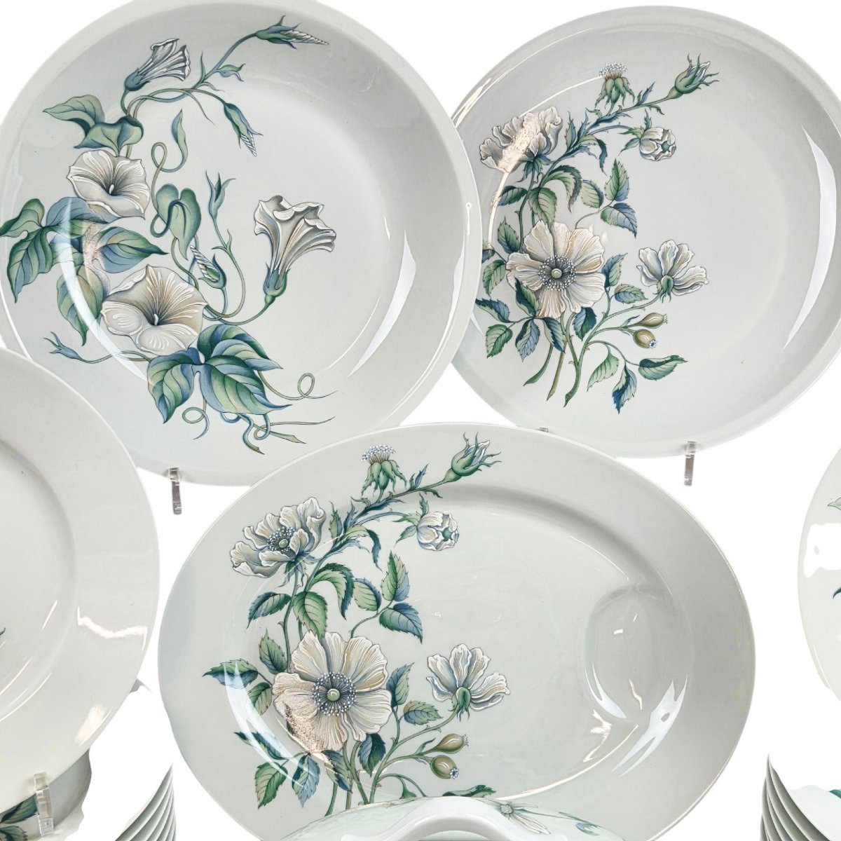 Celadon Porcelain Dinner Service, Haviland Limoges, 56 Pieces.-photo-3
