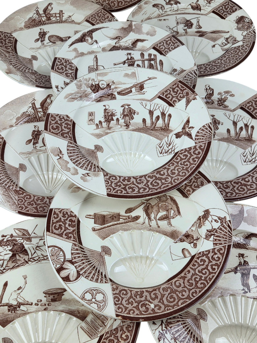 Set Of 10 Earthenware Asparagus Plates, Jules Vieillard, Bordeaux.