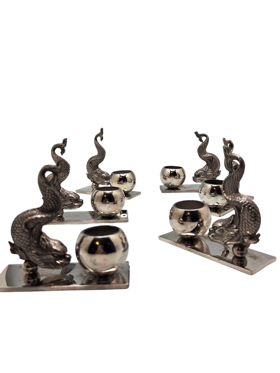 Set Of 6 Individual Silver-plated Metal Table Vases Or Salt Cellars Decorated With Dolphins-photo-1