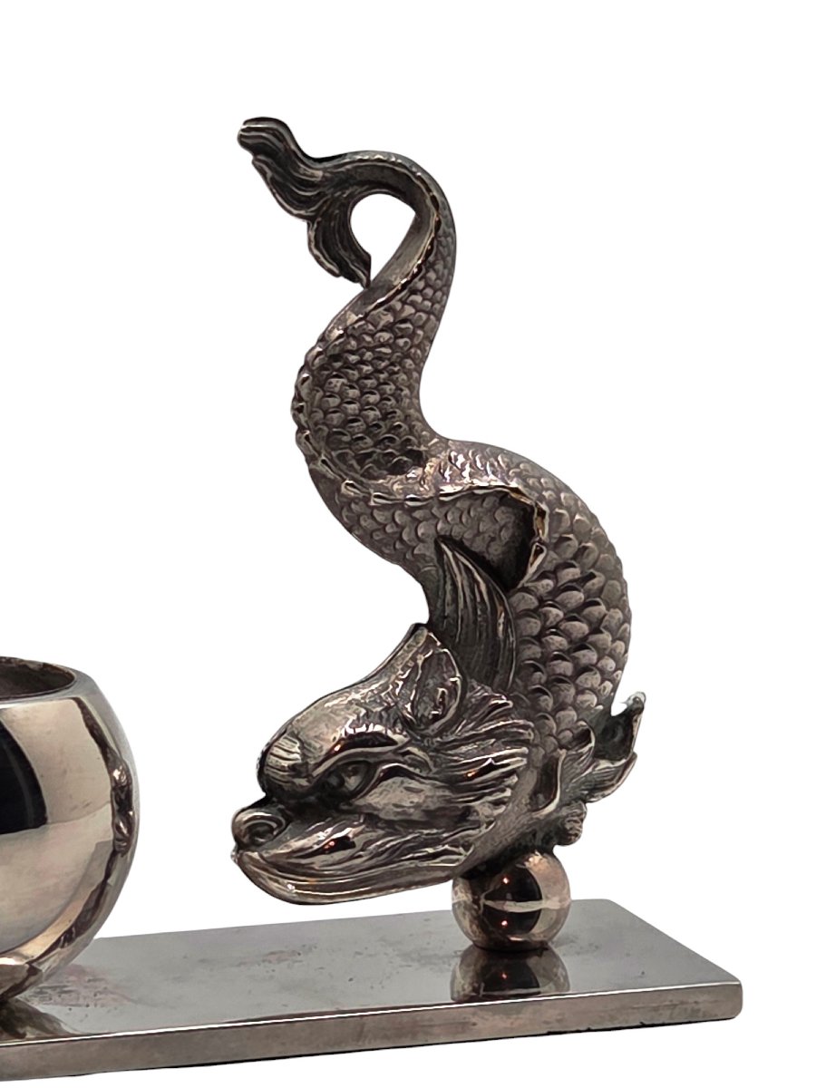 Set Of 6 Individual Silver-plated Metal Table Vases Or Salt Cellars Decorated With Dolphins-photo-3