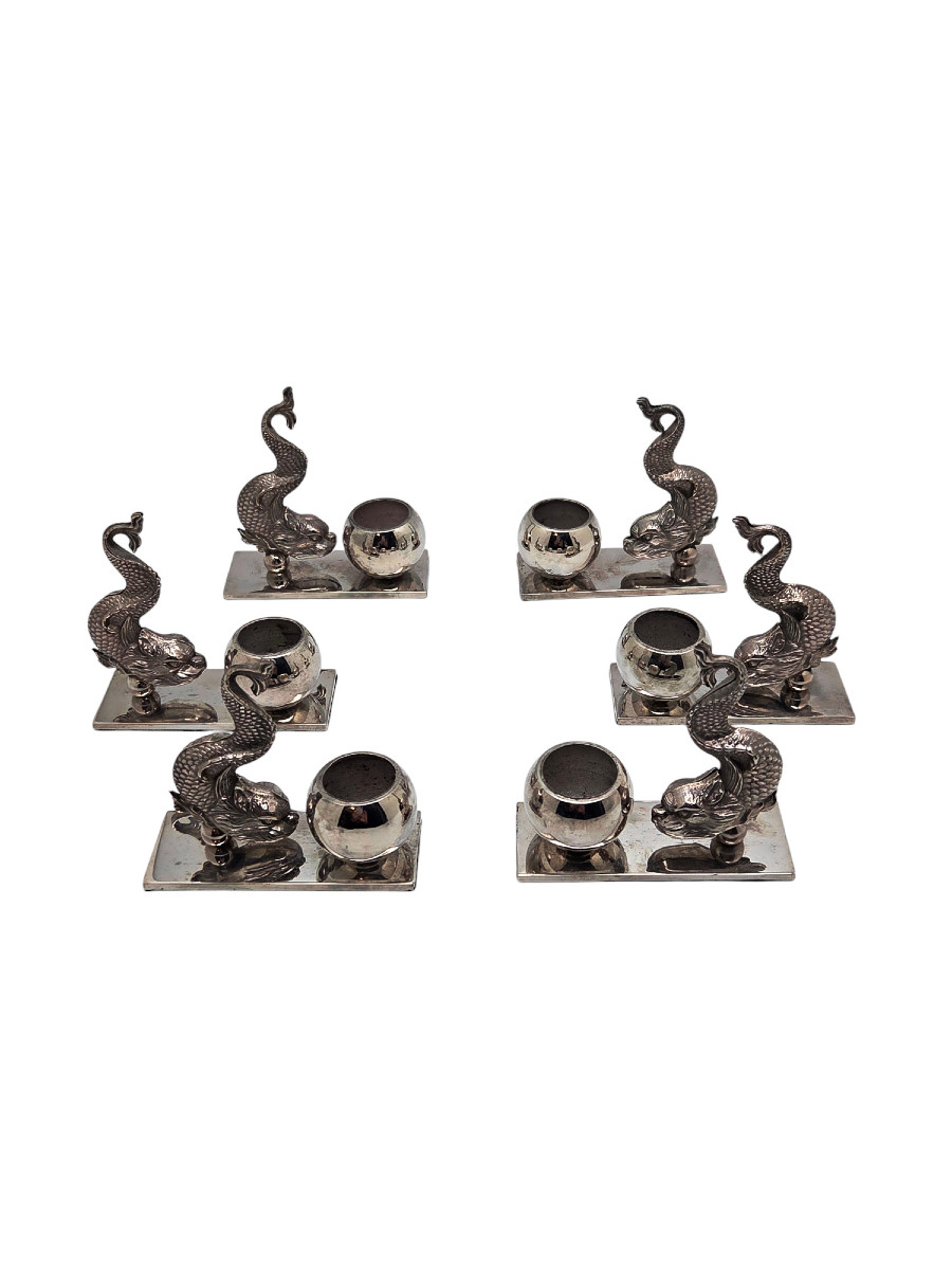 Set Of 6 Individual Silver-plated Metal Table Vases Or Salt Cellars Decorated With Dolphins