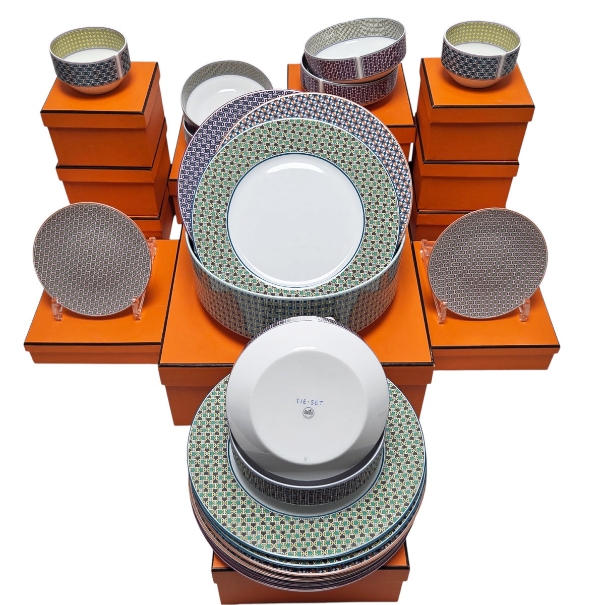 Porcelain Set, Tie Set Model, Hermès Paris, 35 Pieces.