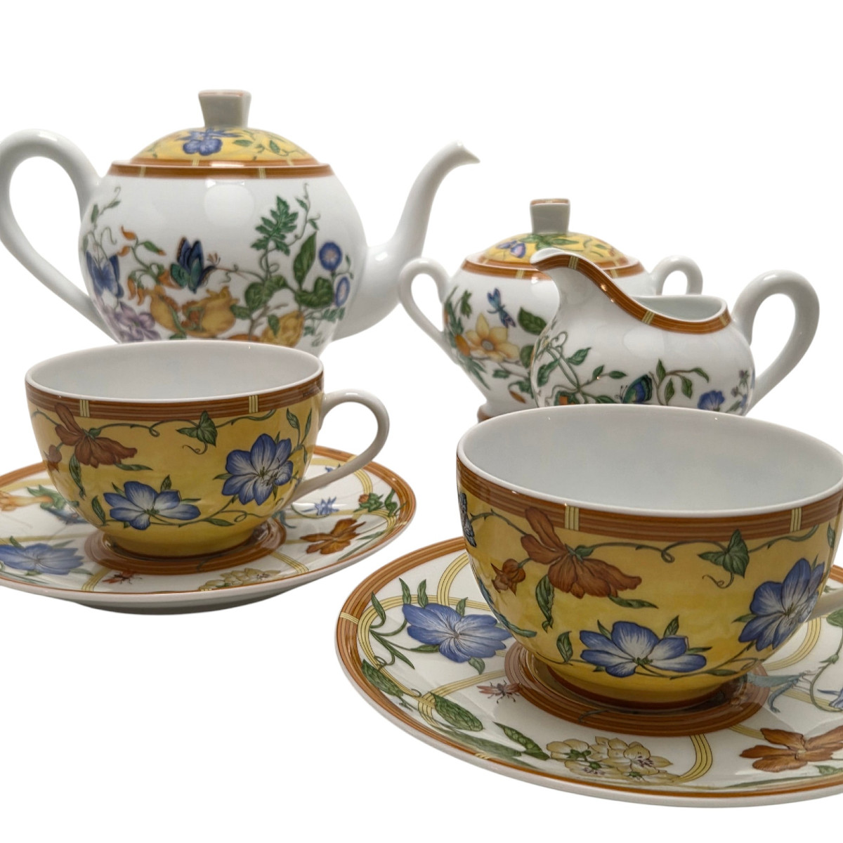 Service à thé en porcelaine de Limoges pour 18 personnes, maison Hermès, modèle Siesta, 39 pièc