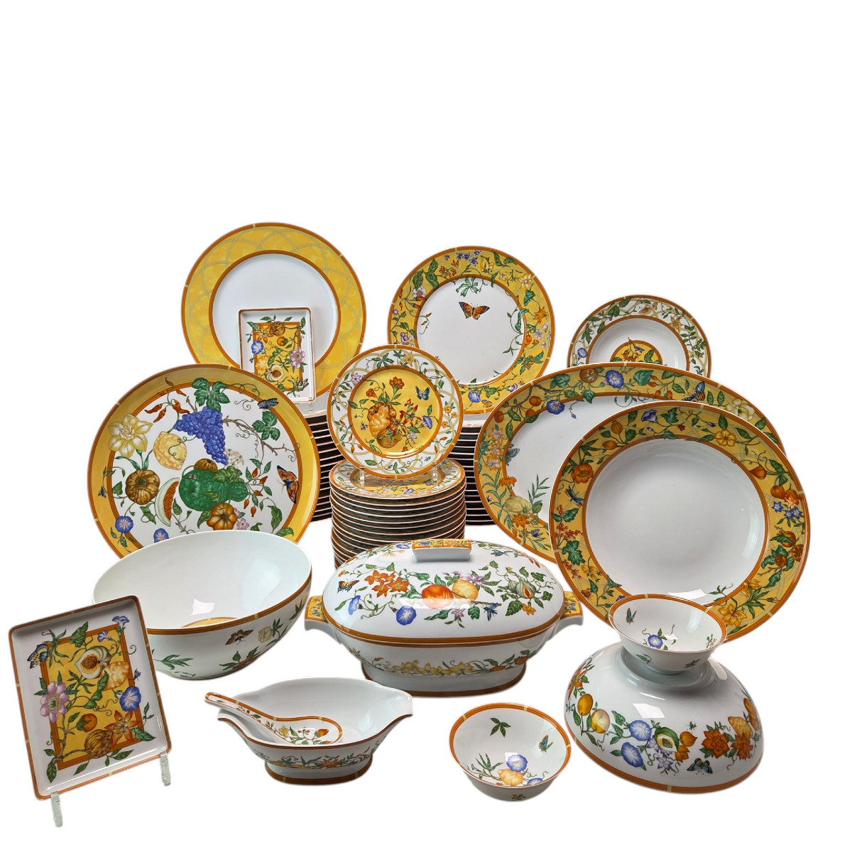Partie de service de table en porcelaine de Limoges pour 18 personnes, maison Hermès