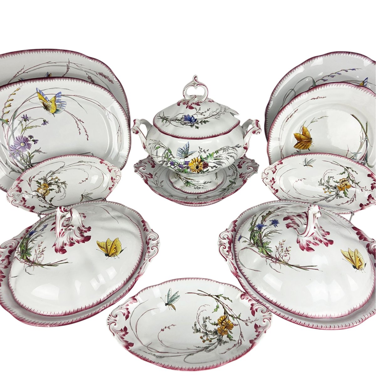 Service de table en faïence de Sarreguemines, modèle Papillon, fin XIX ème, 80 pièces.-photo-4