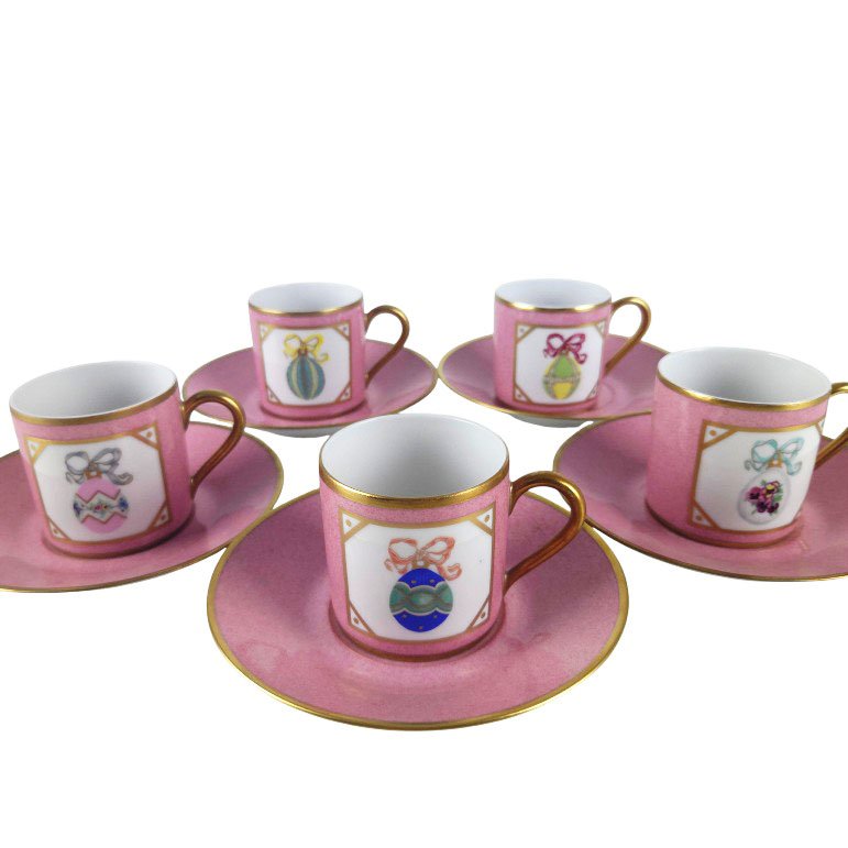 Ensemble de 5 paires-tasses à café en porcelaine de Limoges, modèle St Petersbourg, maison Puif