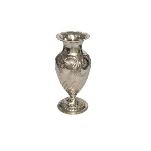 Vase en argent Art Nouveau.