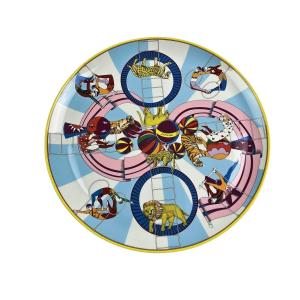 Plat à tarte en porcelaine de Limoges, modèle Circus, maison Hermès Paris.
