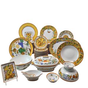 Partie de service de table en porcelaine de Limoges pour 18 personnes, maison Hermès