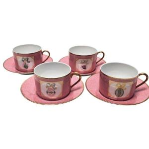 Ensemble de 4 paires-tasses à thé en porcelaine de Limoges, maison Puiforcat, modèle St Petersb