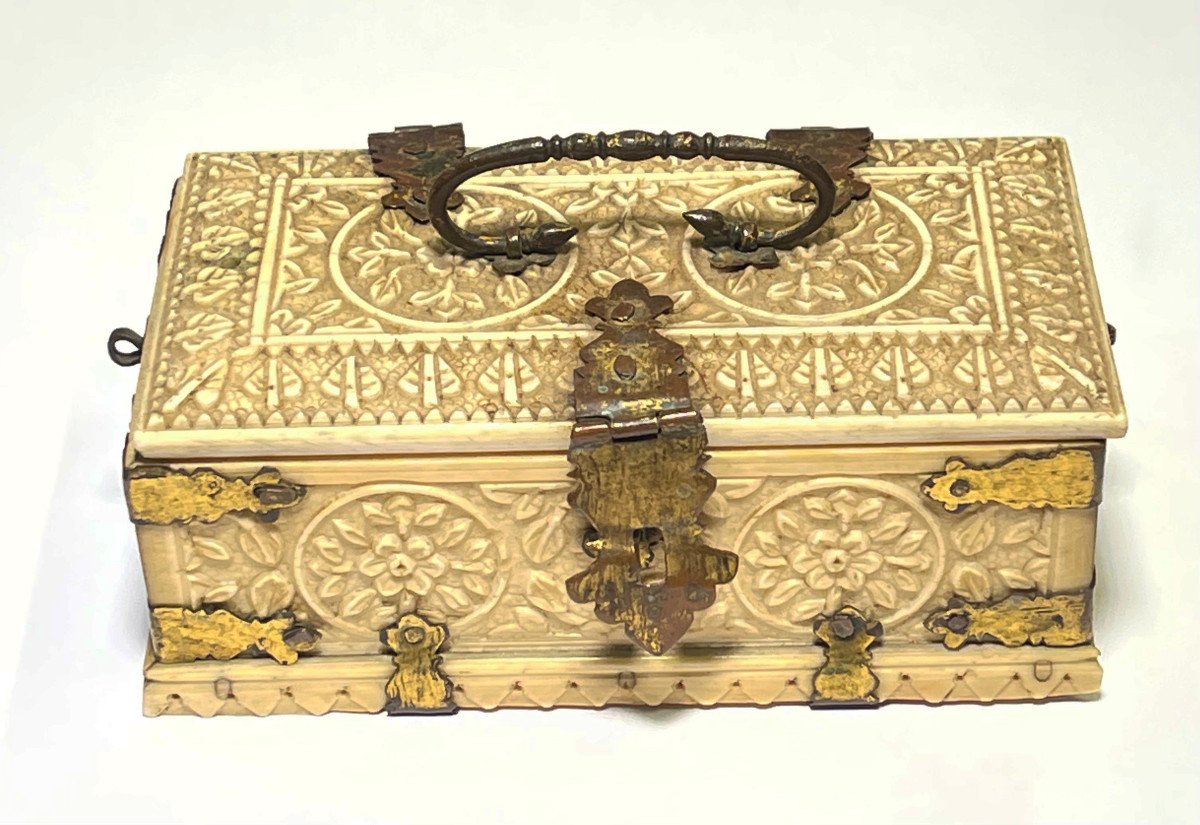 Mughal Ivory Box From The 18th Century-photo-3