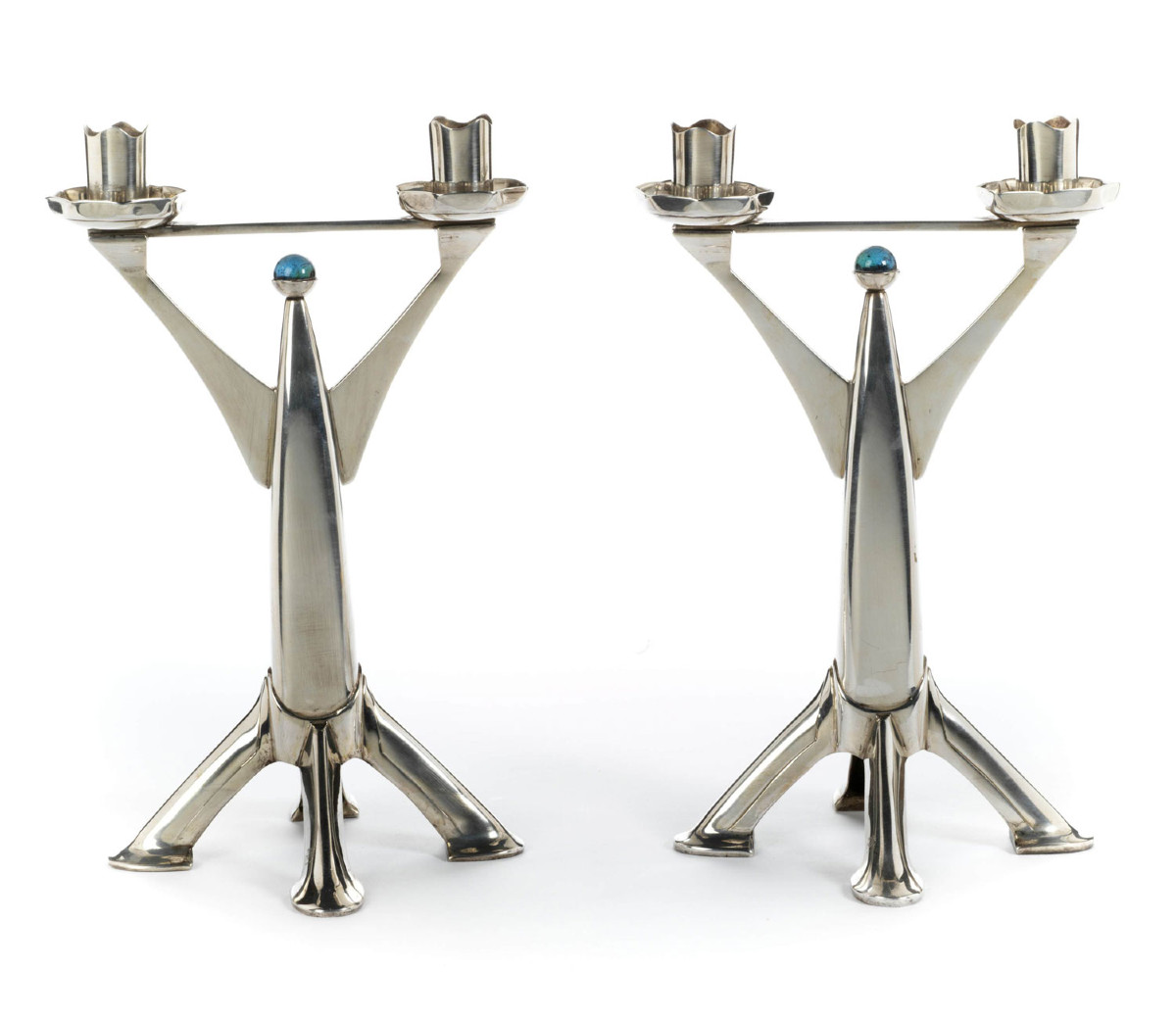 Paire de candélabres en argent, design XXe siècle