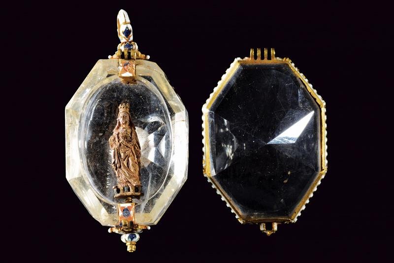 Pendentif en cristal de roche, or et émaux polychromes. Espagne XVIIᵉ siècle-photo-2