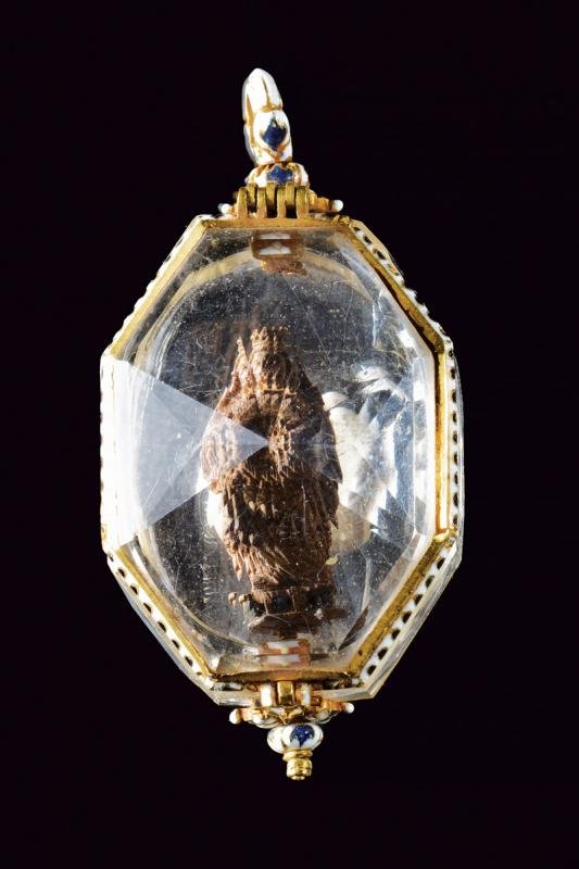 Pendentif en cristal de roche, or et émaux polychromes. Espagne XVIIᵉ siècle-photo-3