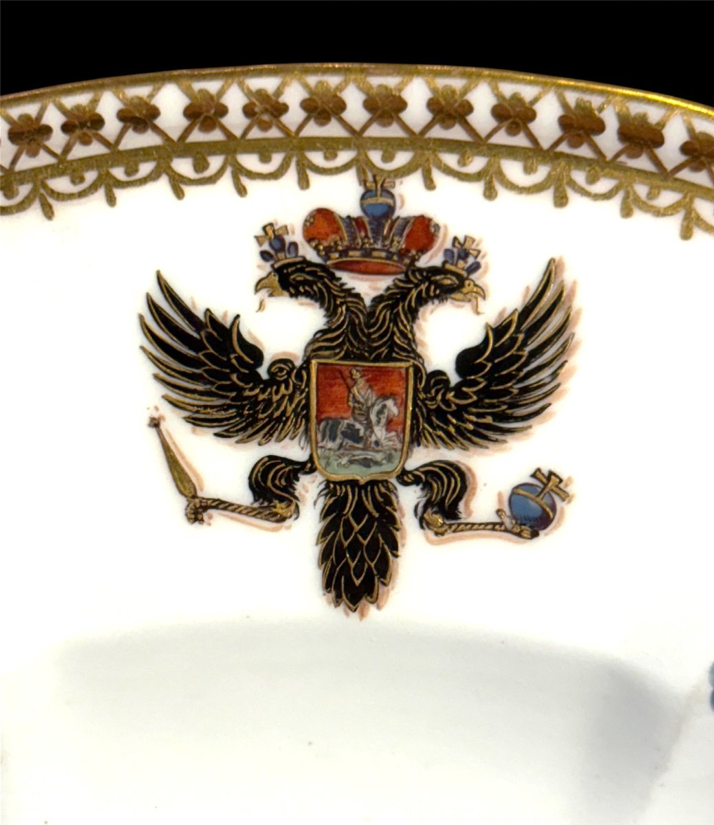 Pair Of Porcelain Plates From The Service Of The Order Of Saint Andrew, Meissen Circa 1745-photo-3