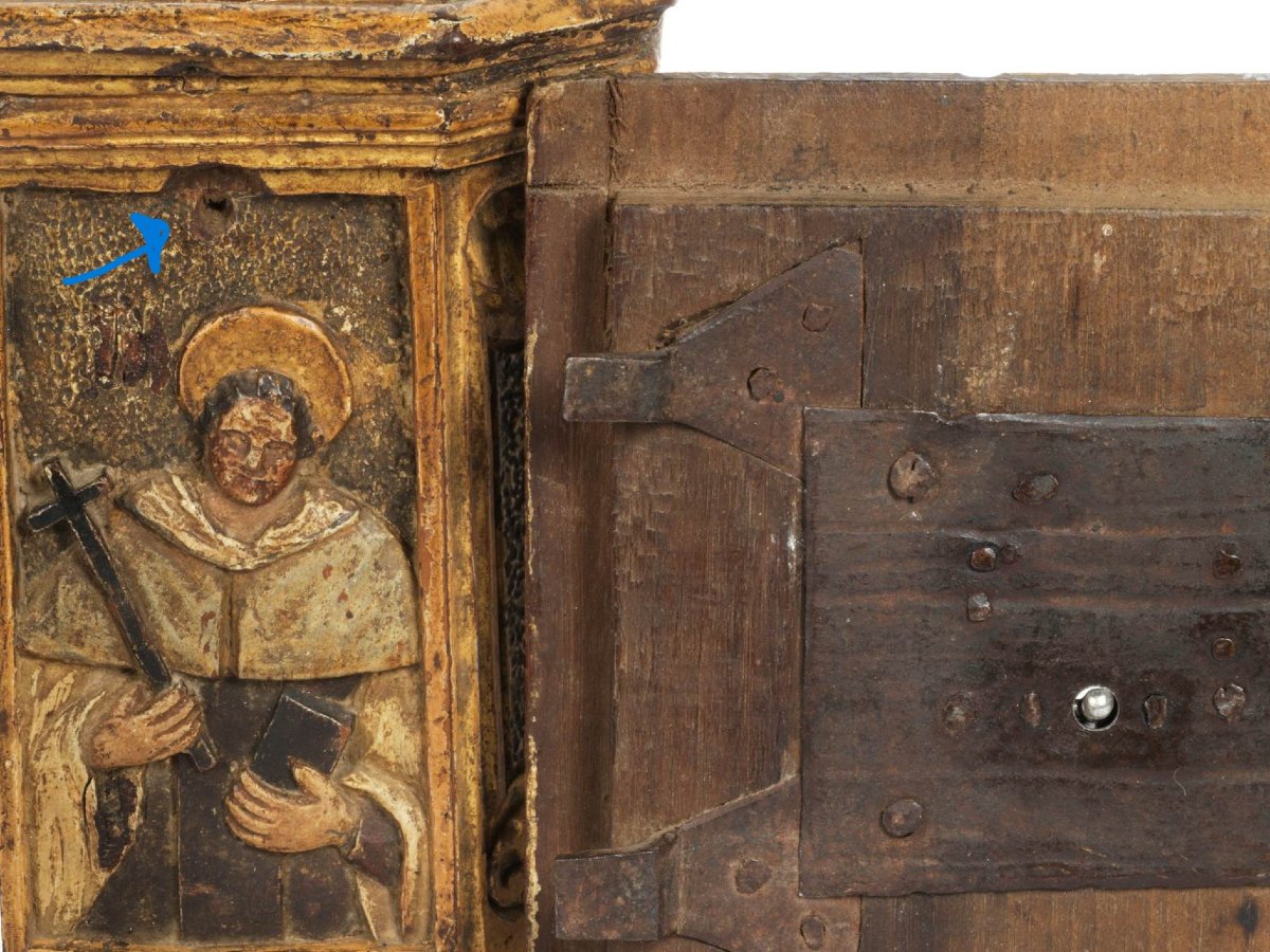 Aumônièr en bois sculpté et polychrome, Toscane seconde moitié du XVIIe siècle.-photo-1