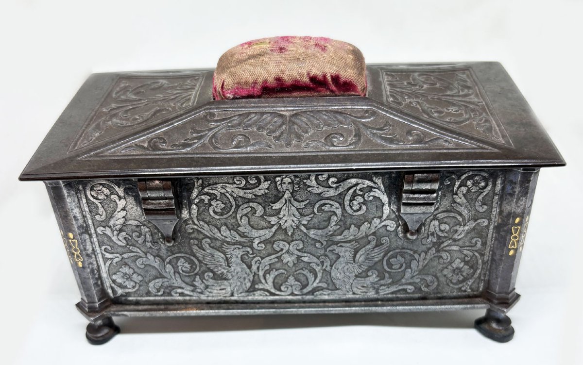 Iron Sewing Box, Italy Or Spain, Early 19th Century-photo-6