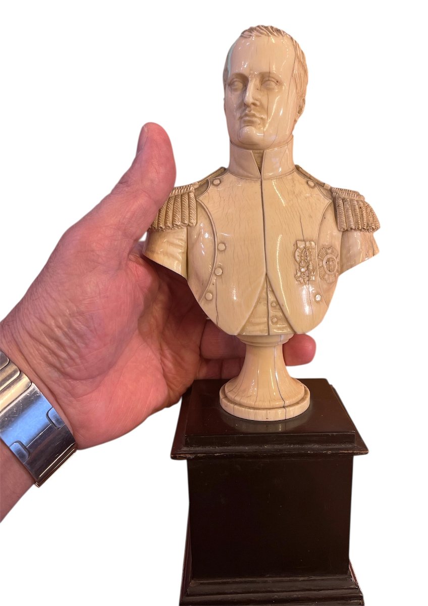 Buste en ivoire représentant Napoléon Bonaparte, XIXème-photo-2