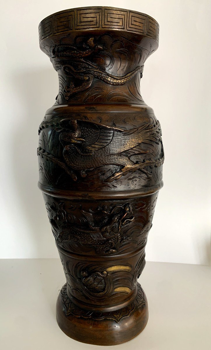 Large Japanese Bronze Vase With High Relief-photo-4