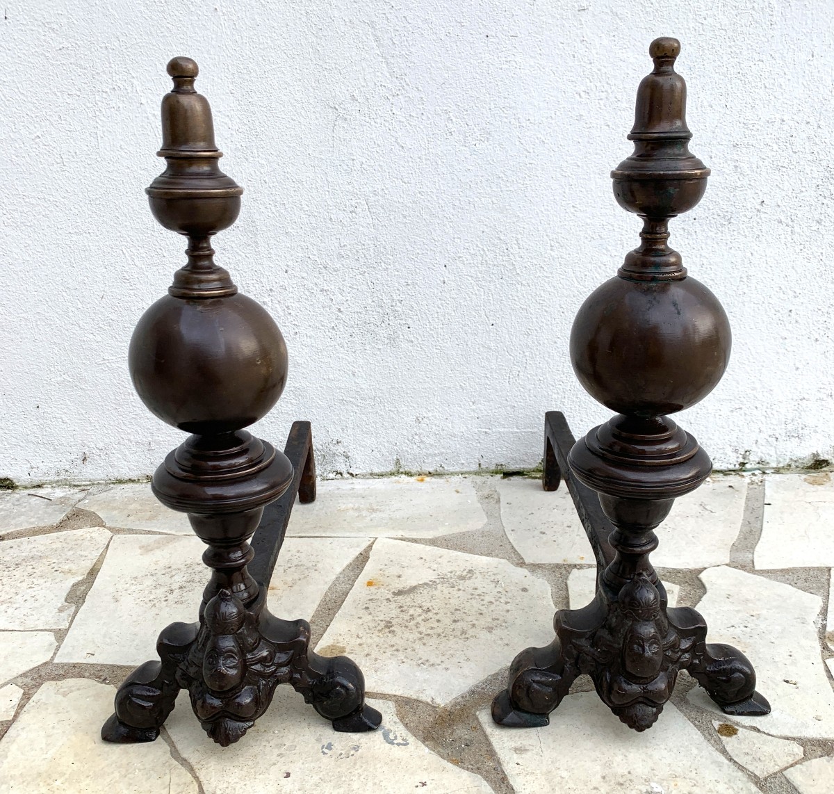 Paire de chenets en bronze aux Marmousets XVIIIème-photo-3