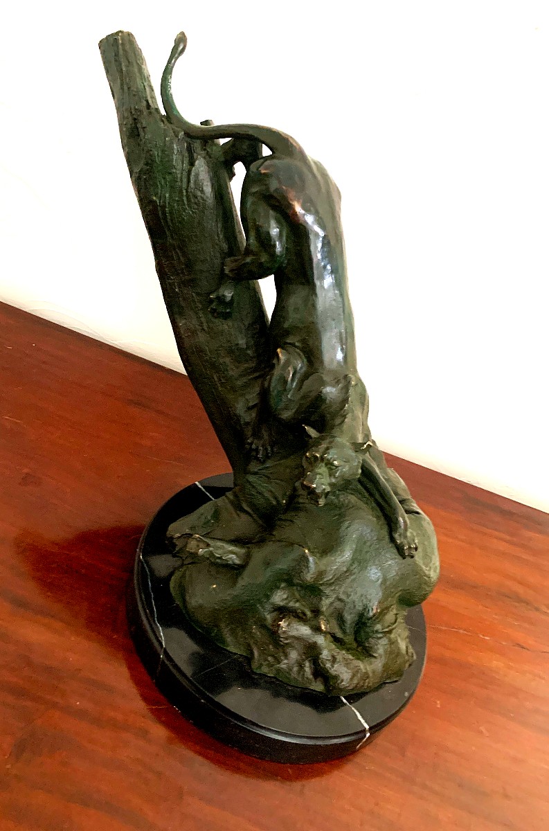 Bronze Sculpture By Bc Zheng Of A Panther Descending From A Tree.-photo-2