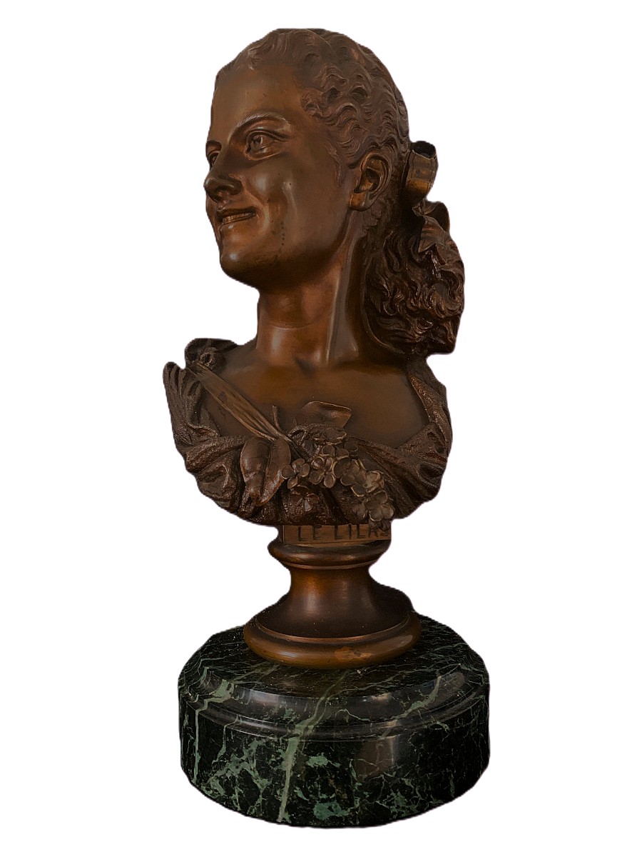 Buste en bronze jeune femme  " le lilas " de Antonio Giovanni Lanzirotti