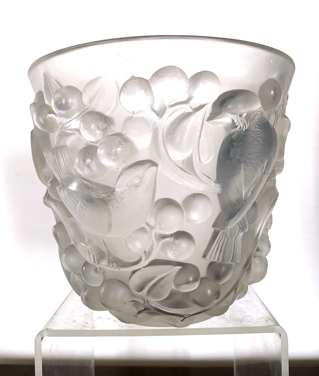 René Lalique Vaseavallon Known As "birds And Grapes" In Molded-pressed-photo-2