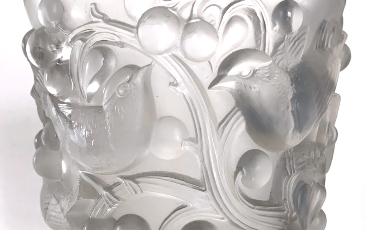 René Lalique Vaseavallon Known As "birds And Grapes" In Molded-pressed-photo-3