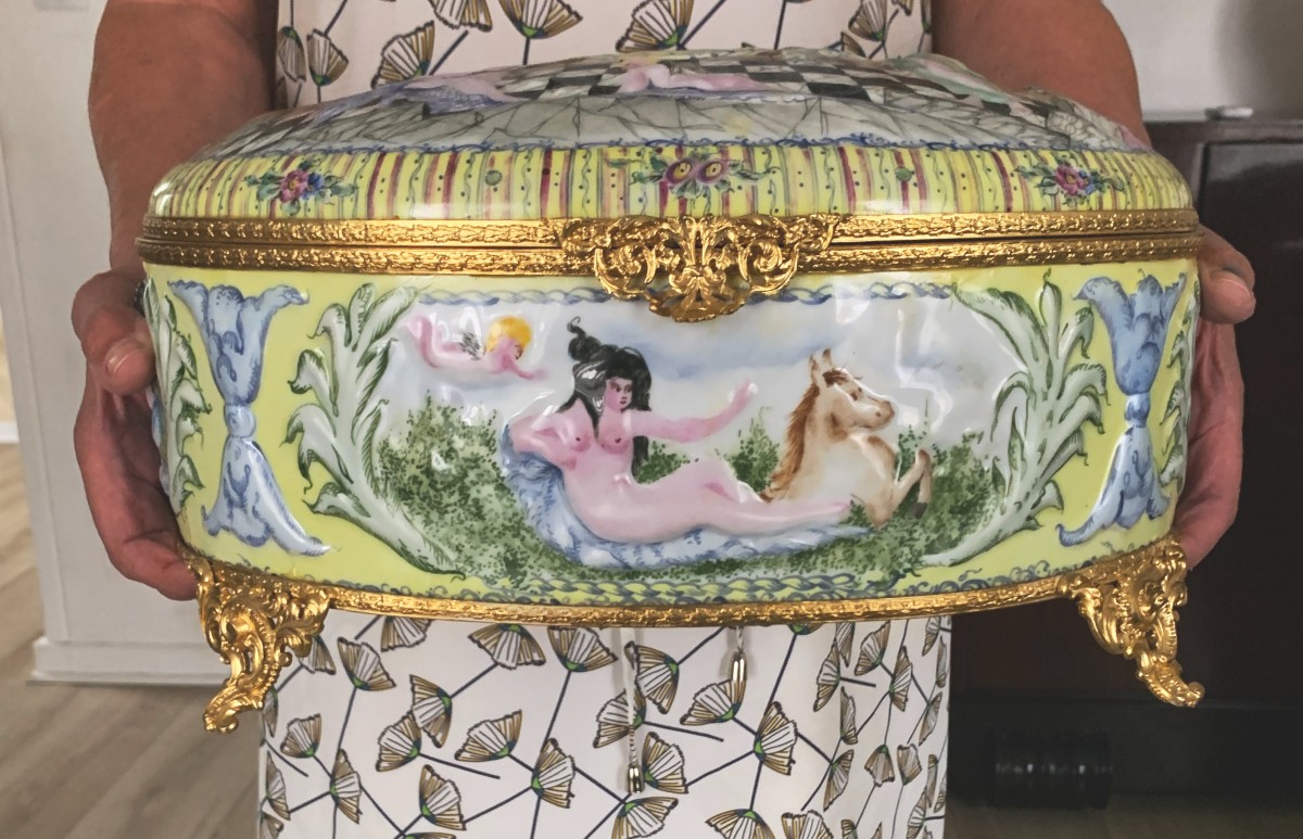 Grande boîte coffret en porcelaine signée Denys-photo-2