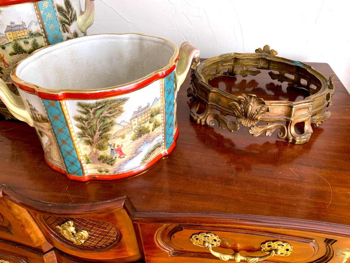 Pair Of Porcelain And Bronze Planters-photo-3