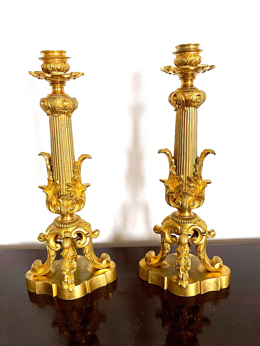 Pair Of Restoration-period Bronze Candlesticks With Mercury Gilding-photo-2