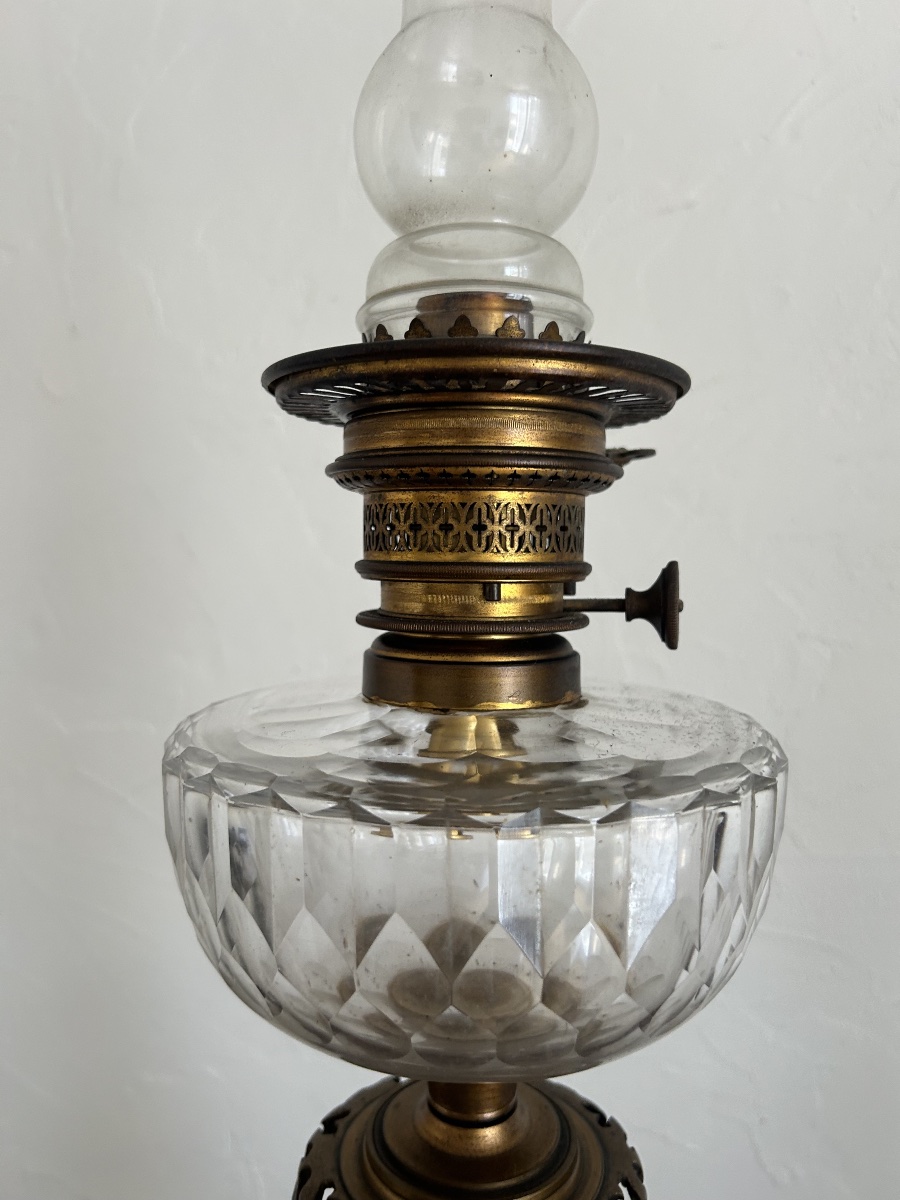Paire de grandes lampes à pétrole en bronze et cristal -photo-3