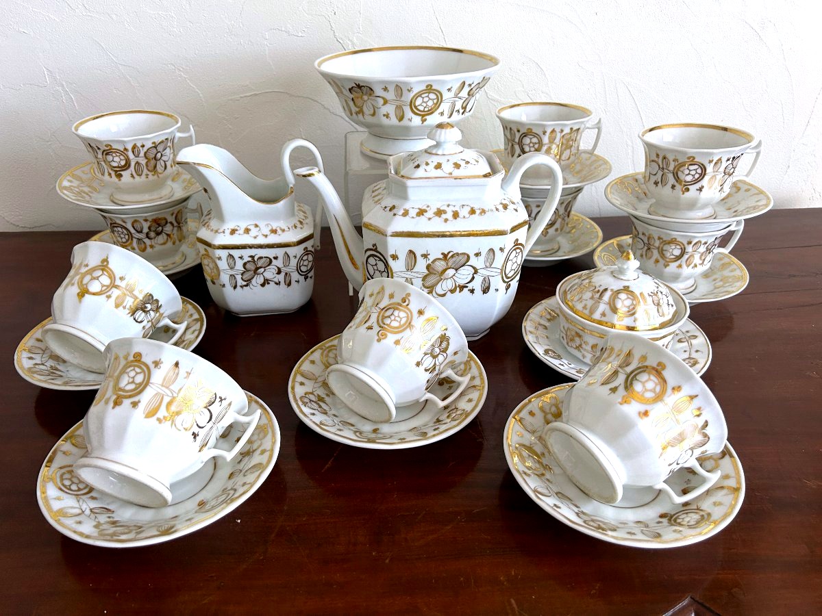 10-piece Coffee Or Tea Set In White And Gold Porcelain From The Empire Period-photo-3