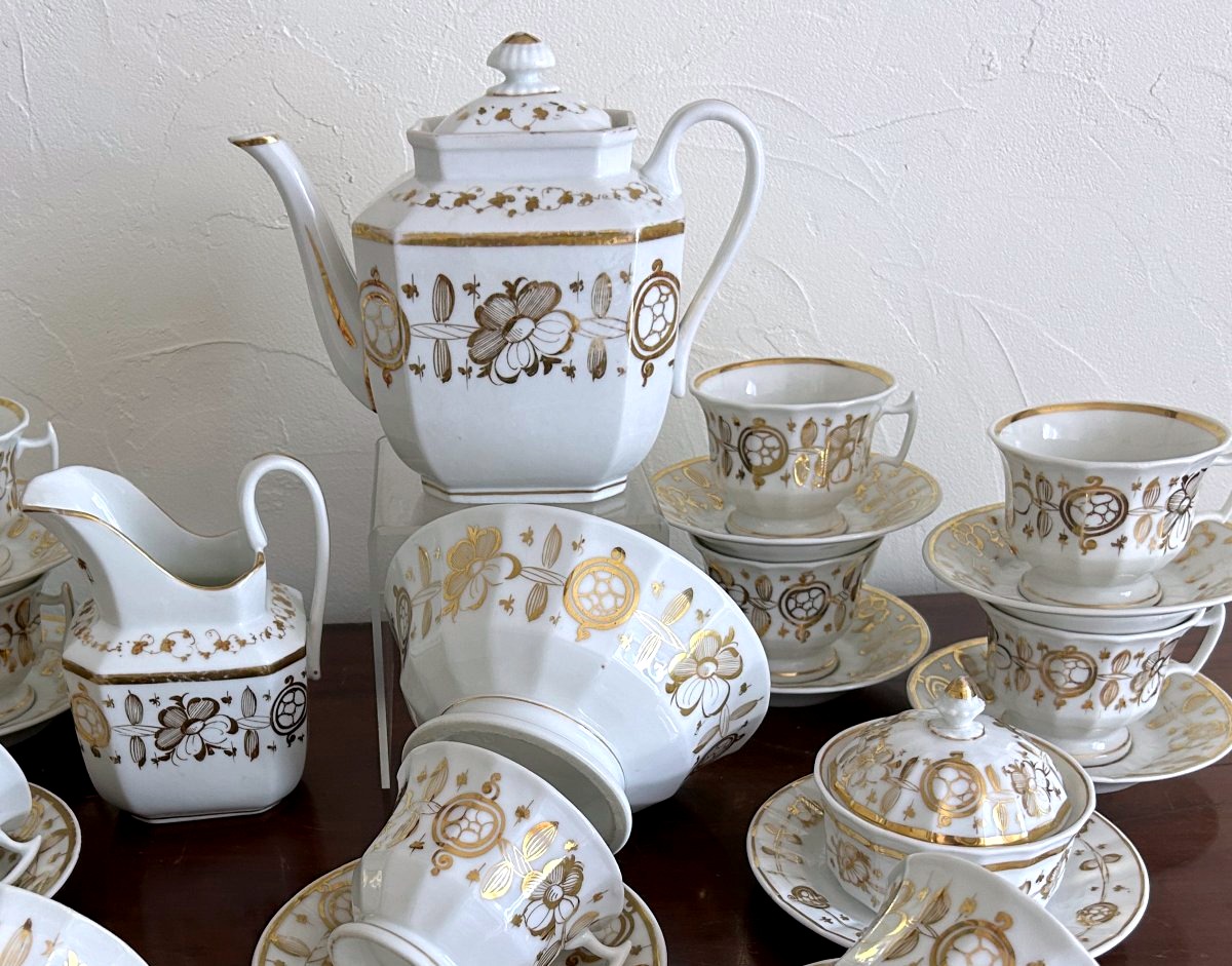 10-piece Coffee Or Tea Set In White And Gold Porcelain From The Empire Period-photo-3