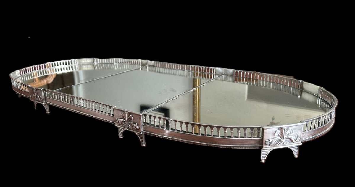 Grand surtout de table en métal argenté et fond de miroir XIXème .-photo-4