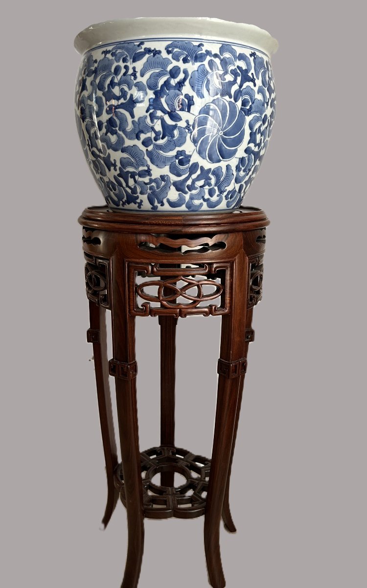  Chinese Wooden Stool Made Of Hongmu Wood. -photo-1