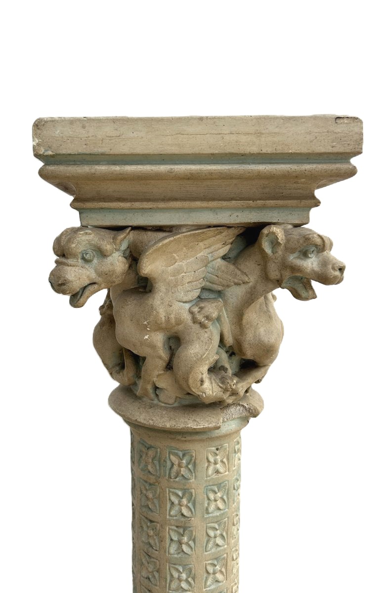 Renaissance-style Stucco Column Carved With Zoomorphic Creatures-photo-3